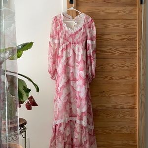 Incredible Vintage floral dress prairie style?